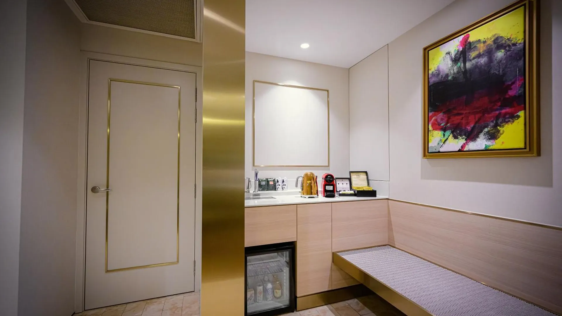 Resorts World Sentosa - Crockfords Tower Singapore Hotel