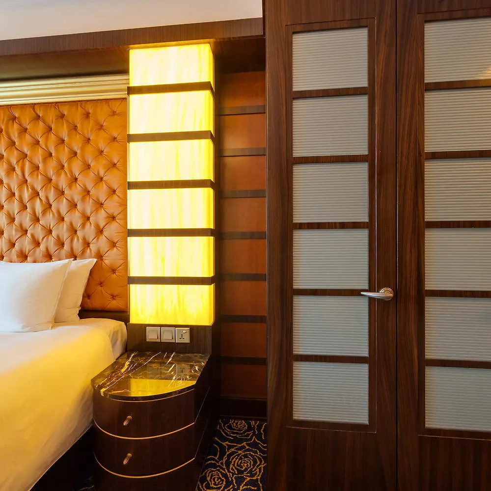 Resorts World Sentosa - Crockfords Tower Singapore